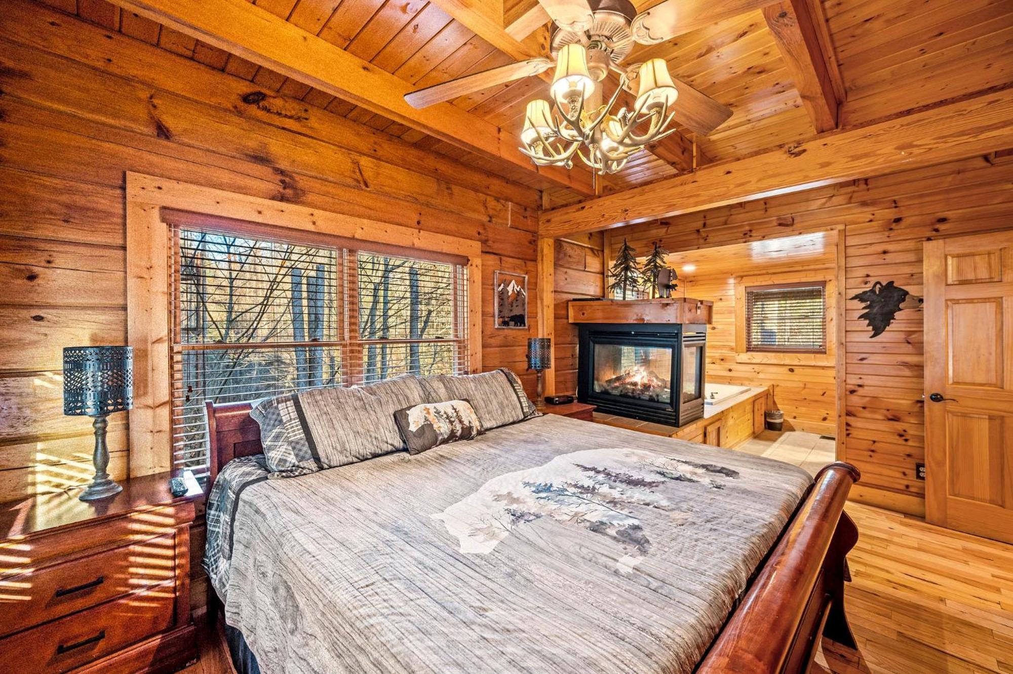 Mountain Laurel Holiday Home Gatlinburg Buitenkant foto